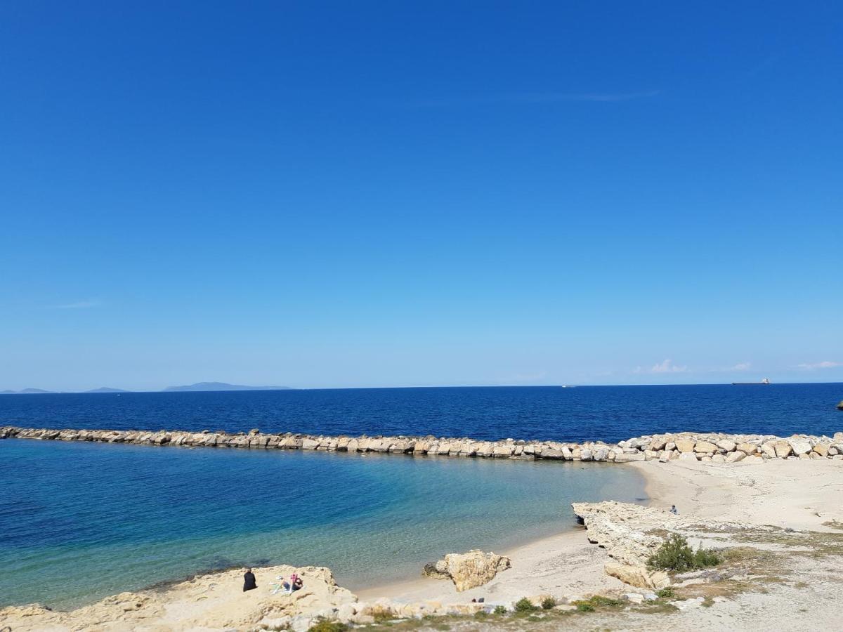 Casa Vacanze Da Lory Porto Torres Exteriör bild